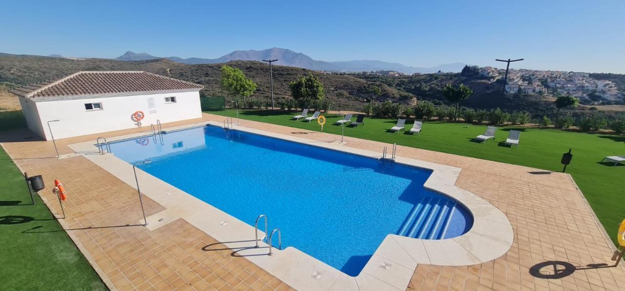 Small Oasis - Appartement 6 Personnes Manilva Kültér fotó