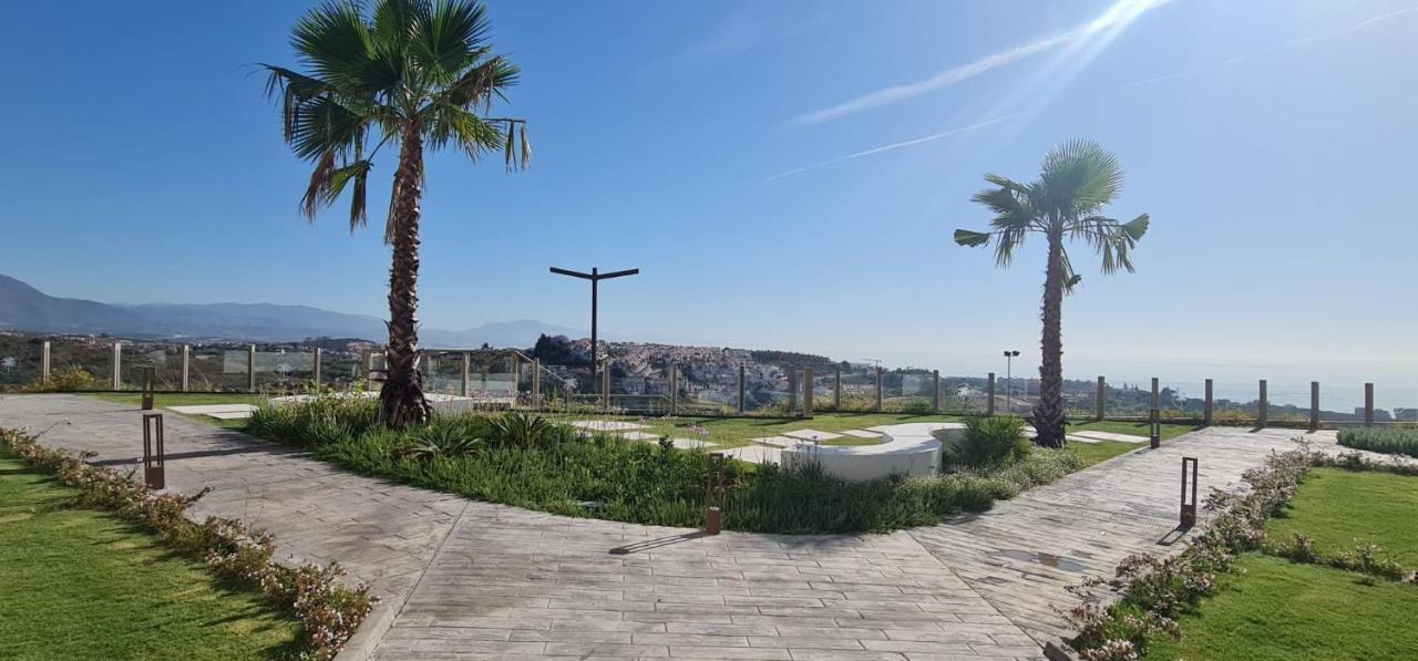 Small Oasis - Appartement 6 Personnes Manilva Kültér fotó