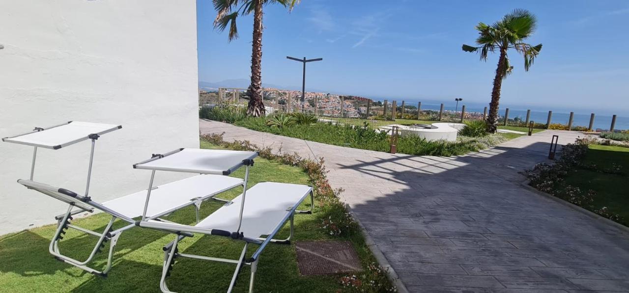 Small Oasis - Appartement 6 Personnes Manilva Kültér fotó