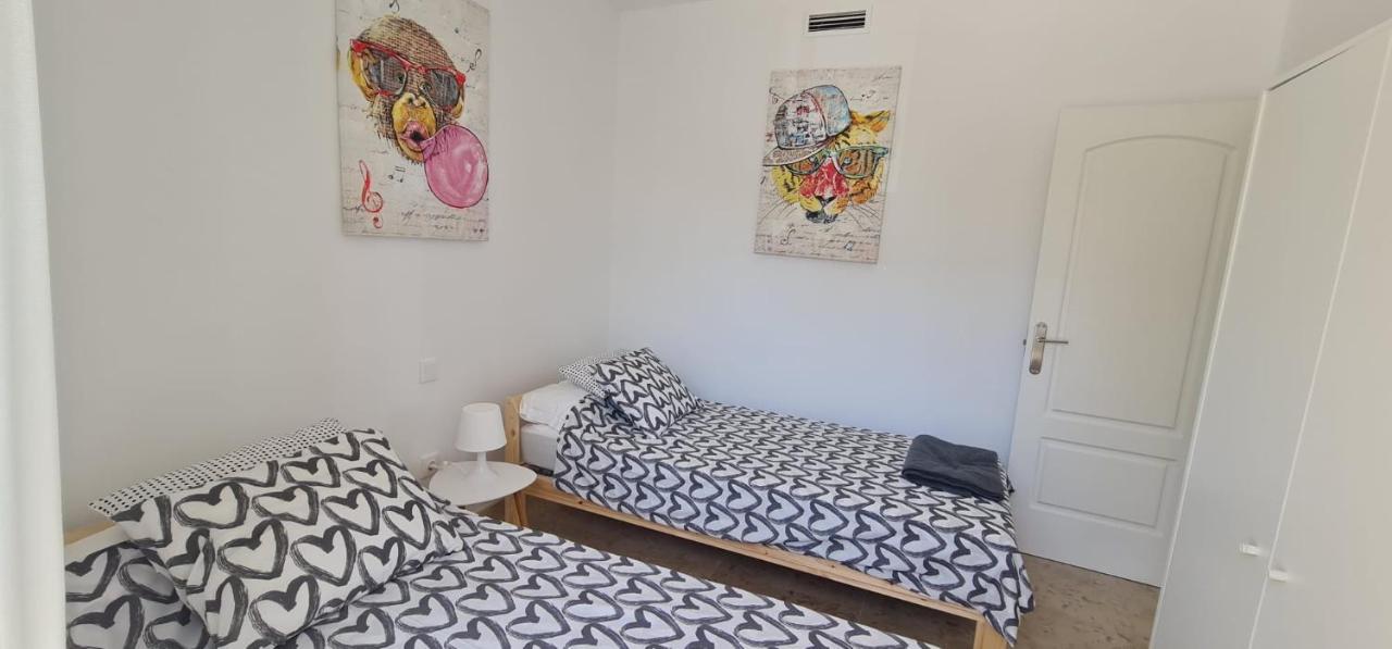 Small Oasis - Appartement 6 Personnes Manilva Kültér fotó